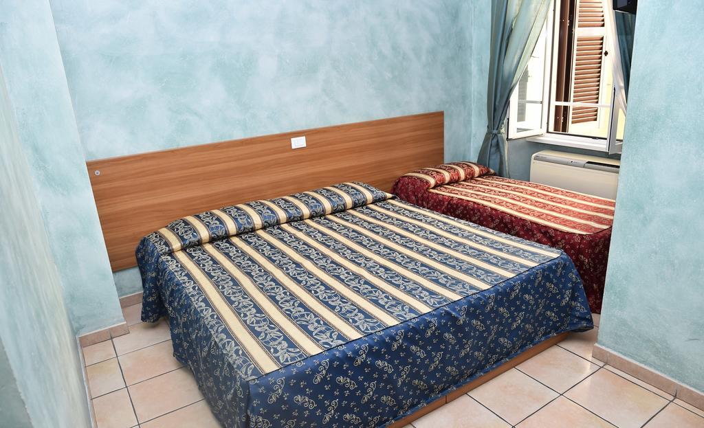 Al Centro Storico Di Roma Bed & Breakfast Exterior photo