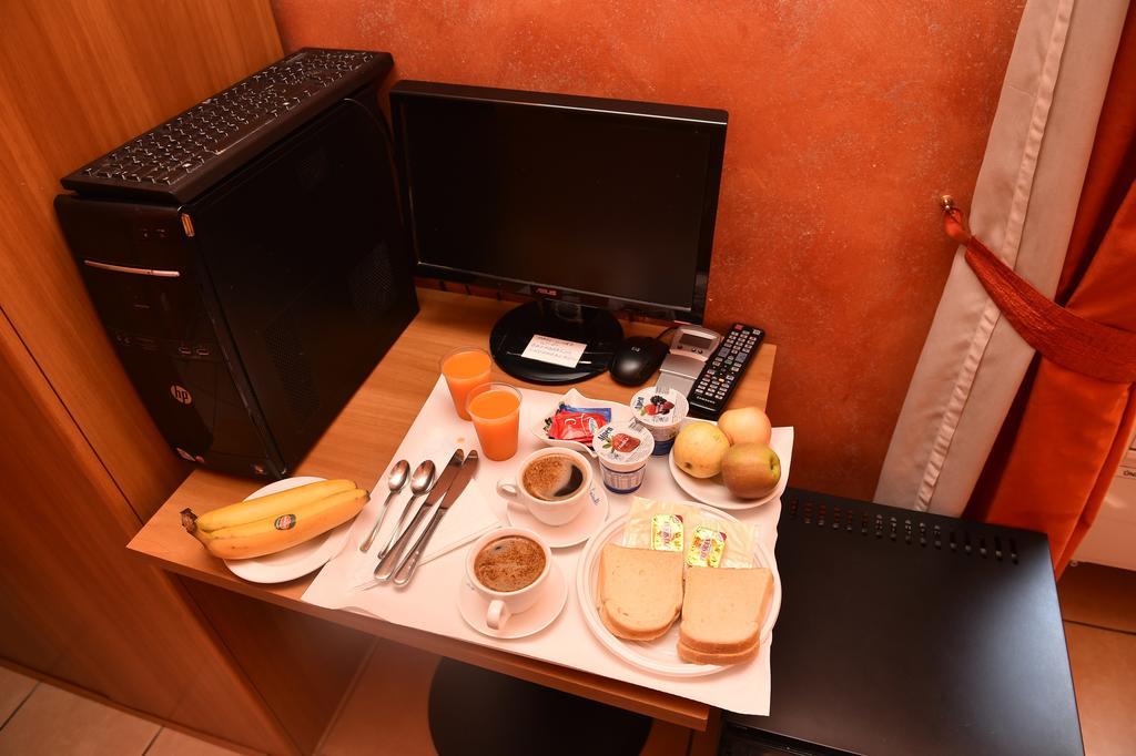 Al Centro Storico Di Roma Bed & Breakfast Exterior photo